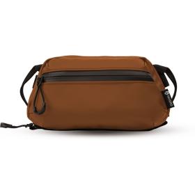 WANDRD Tech Pouch Medium Sedona Orange