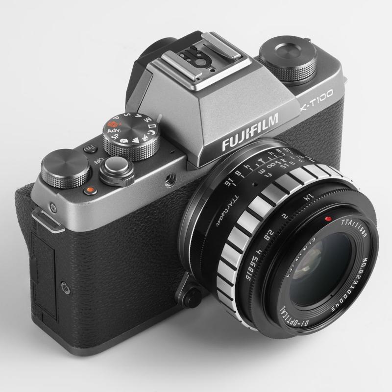 TTArtisan 23mm f/1.4 Fujifilm X-Mount | APS-C Black/Silver