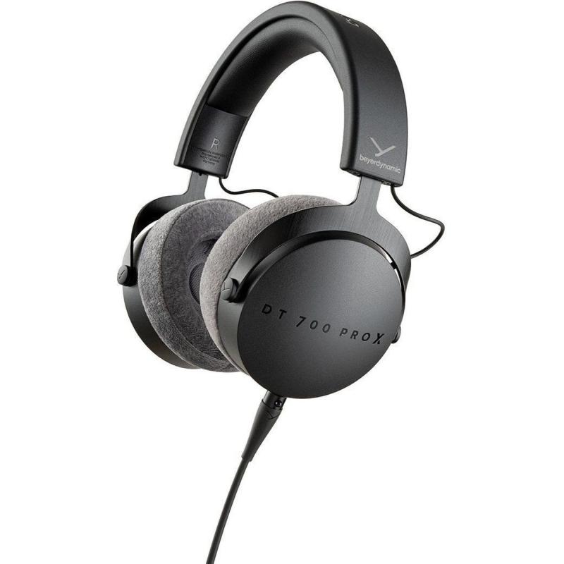 beyerdynamic DT 700 PRO X