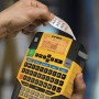 Comprar Dymo Rhino 4200 Impresora Etiquetas Térmica, Negro, Amarillo, Lcd, Qwertz, 1,9 Cm, Code 128 (A/B/C),Code 39 - Ganga Elec