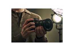 Sony A7R VI: 67 megapíxeles apilados y 30 fps en la cámara de alta resolución definitiva de 2026